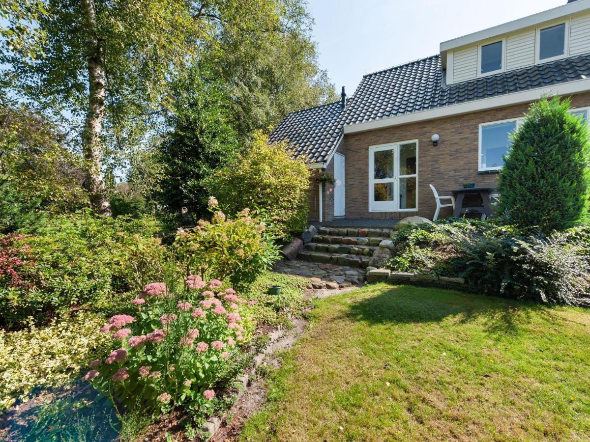 Cozy Vacation Home With A Private Garden Mantinge Room photo